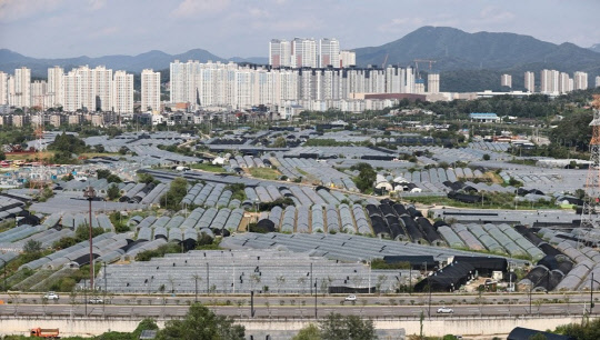 오는 7월부터 연말까지 수도권 3기 신도시와 주요 택지에서 공공분양 3만호 사전청약이 진행된다. 사진은 3기 신도시 경기도 고양시 창릉지구 모습.    연합뉴스